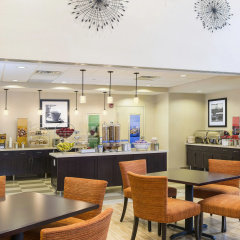 Hampton Inn & Suites Philadelphia Montgomeryville thumbnail 12