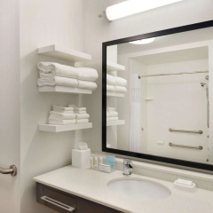 Hampton Inn & Suites Deland thumbnail 7