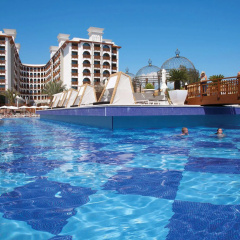 Quattro Beach Spa & Resort Hotel - Bild 11