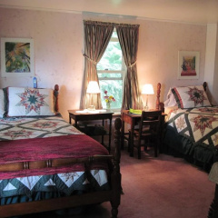 Maple House Bed & Breakfast thumbnail 11