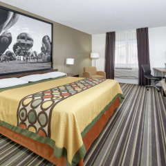 Super 8 by Wyndham Roswell thumbnail 6