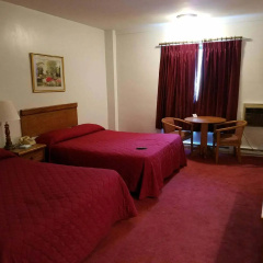 Woonsocket Motor Inn thumbnail 5