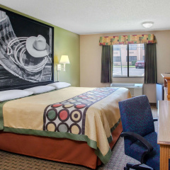 Super 8 by Wyndham Sherman thumbnail 6