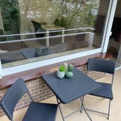 Stilvolles, frisch renoviertes 2Zi Apartment mit Küche und Balkon in Kliniknähe - Bild 1