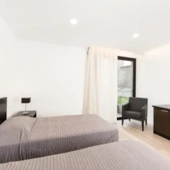 XA Apartments thumbnail 4