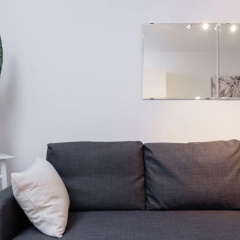 Hintown - Marina's White Apartment thumbnail 3