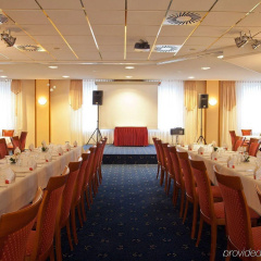 NOVINA HOTEL Südwestpark Nürnberg - Bild 15