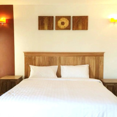 Yellow Tique Hotel thumbnail 3