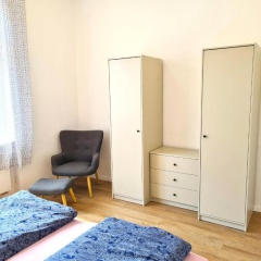 Burgunder helle und geräumige Ferienwohnung - Bild 1