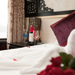 Aclass Legend Cruise Halong Bay thumbnail 4