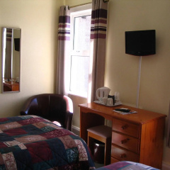 Marine Hotel thumbnail 7