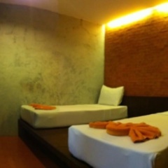 Orange Tree Phi Phi Island - Bild 1