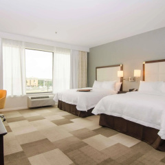 Hampton Inn & Suites by Hilton Houston North IAH thumbnail 3
