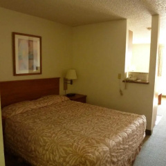 Sunshine Motel II thumbnail 15