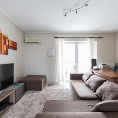 Holargos Metro Rooms - Bild 4