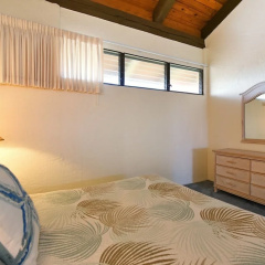 Papakea #d402 3 Bedroom Condo by RedAwning thumbnail 5