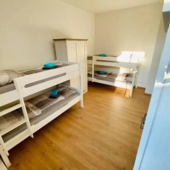 Liebevolle Fewo Seestadt mit Balkon und Badewanne - Bild 2