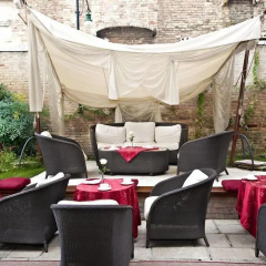 Pesaro Palace - Bild 16