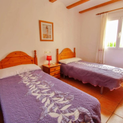 Estrelizia - pretty holiday property with garden and private pool in Calpe thumbnail 5