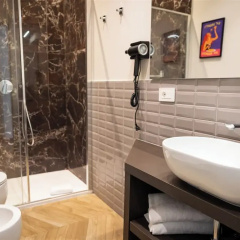 RossoVino Milano Boutique - Bild 9