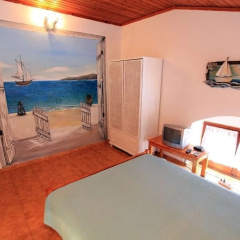 Symi Center thumbnail 4
