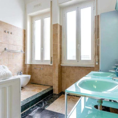 S.Ambrogio Square - Bild 7