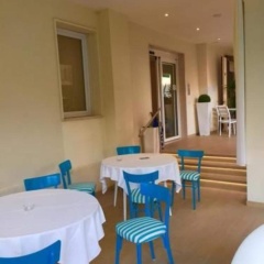 Marina Beach Suite Hotel thumbnail 12
