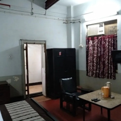 Broadway Hotel thumbnail 3