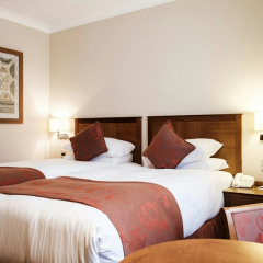 Red Lion Hotel, Hillingdon thumbnail 4