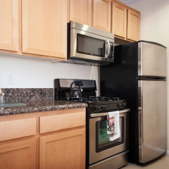 Sunshine Suites at 616 St. Paul thumbnail 20
