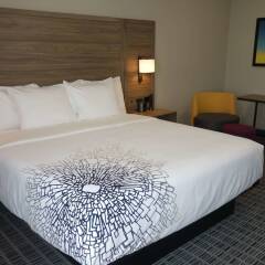 La Quinta Inn & Suites by Wyndham San Antonio Alamo City in San Antonio, United States of America from 143$, photos, reviews - zenhotels.com photo 16