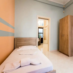 Bright apartment with 2 bedrooms - Bild 1