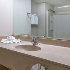 Days Inn by Wyndham Manassas Battlefield thumbnail 10