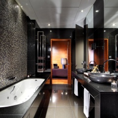 Eurostars Madrid Tower Hotel - Bild 13