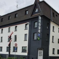 Zur Eisenbahn - Bild 1