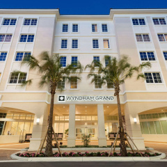 Wyndham Grand Jupiter at Harbourside Place thumbnail 1