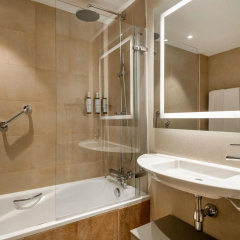 AC Hotel Carlton Madrid by Marriott - Bild 8