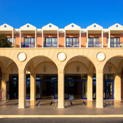 Kresten Palace Hotel thumbnail 1