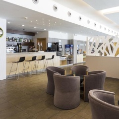 B&B Madrid Aeropuerto T1 T2 T3 - Bild 25