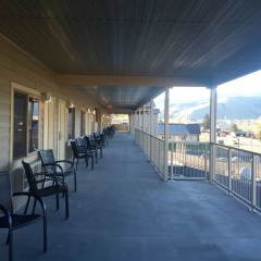 Yellowstone Big Rock Inn thumbnail 7