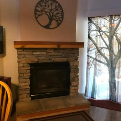 Yosemite Condominium thumbnail 13