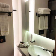 Coral Hotel Athens - Bild 11