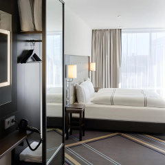 Premier Inn Hamburg City Zentrum - Bild 6