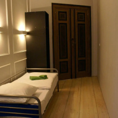 Tenement House thumbnail 16
