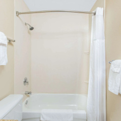 Super 8 by Wyndham Fairmont thumbnail 7