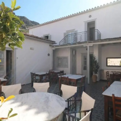Alexandra Guesthouse thumbnail 11