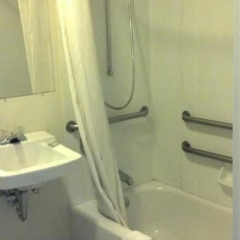Econo Lodge thumbnail 9