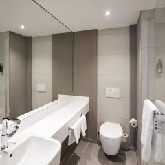 Premier Inn Hamburg City Zentrum - Bild 9