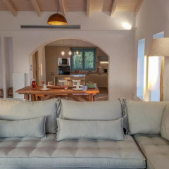 Exclusive Sea View Villa Madelaine thumbnail 2