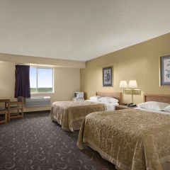 Four Seasons Inn thumbnail 7